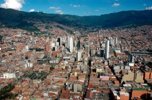 Panorámica edificios ciudad de Medellín