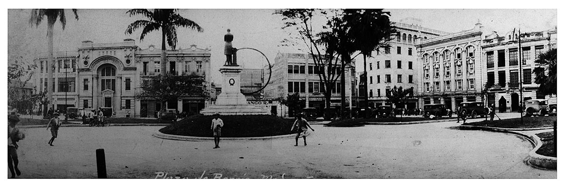 Plaza Berrío en 1980
