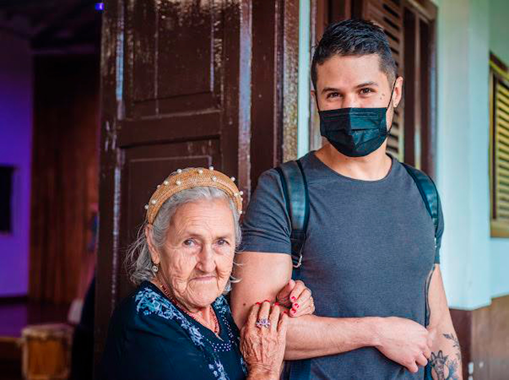 Medellín reconoce a sus personas mayores