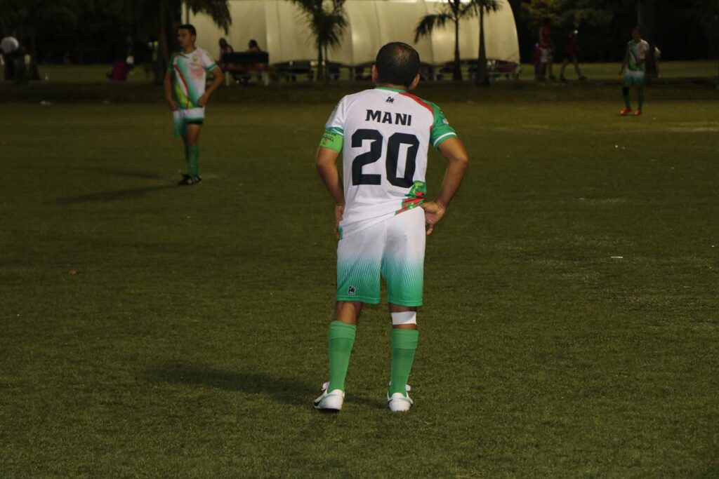 Equipo de Fútbol de Maní. Foto Juan F. Gallego.