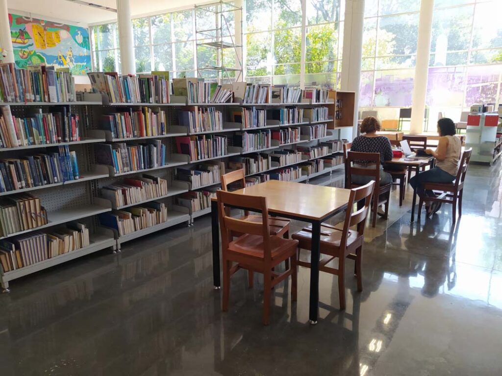 Biblioteca Pública Piloto de Medellín. Foto Juan Fdo. Gallego D.