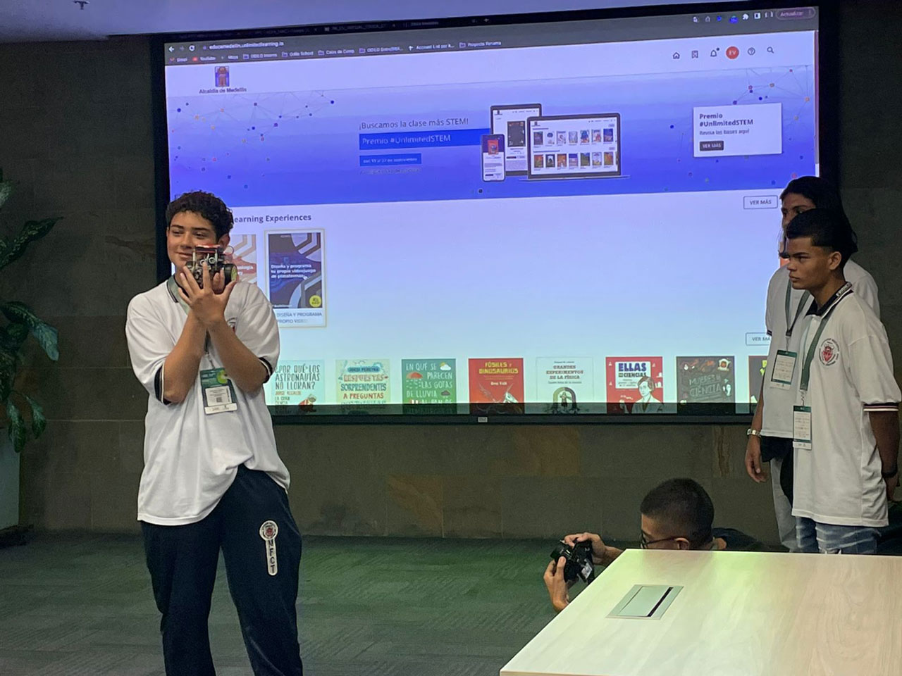 3.000 estudiantes fortalecieron sus conocimientos en TIC a través de la plataforma virtual Educa Medellín