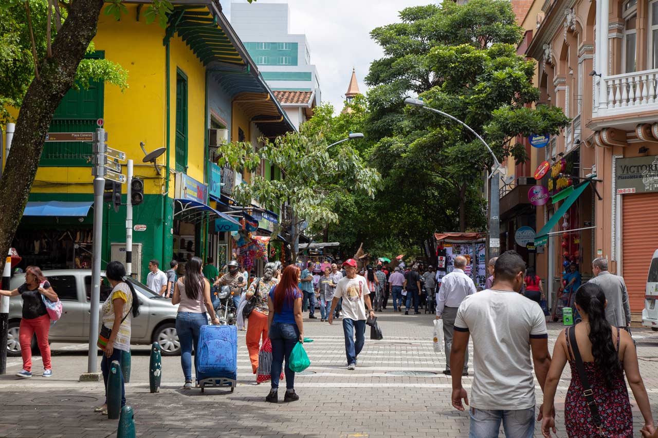 Medellín y el Área Metropolitana ocupan la segunda posición en el país con la tasa de desempleo más baja: 9,4%