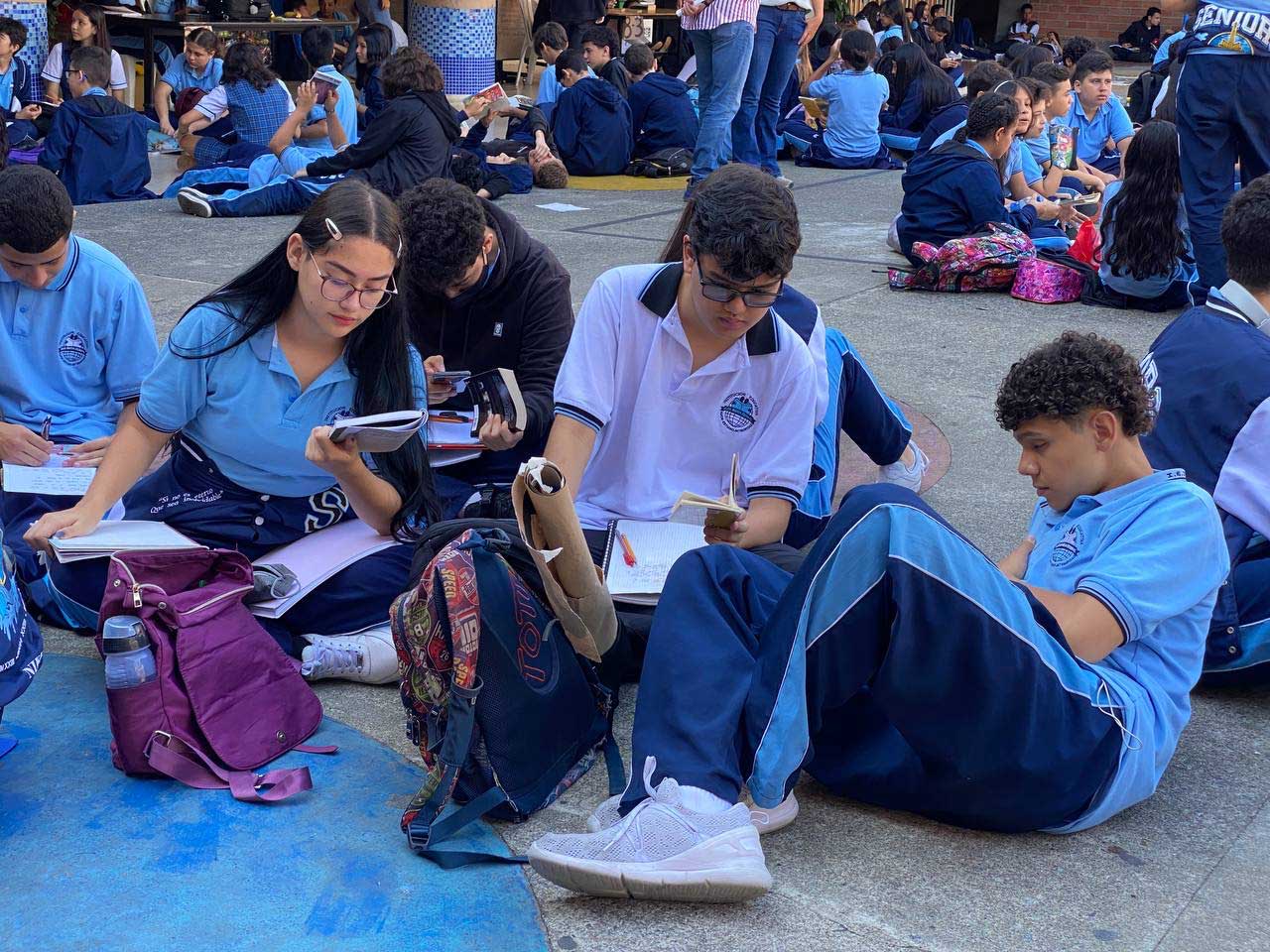 3.099 personas de Medellín están estudiando, gracias al aplicativo Busca Tu Cupo