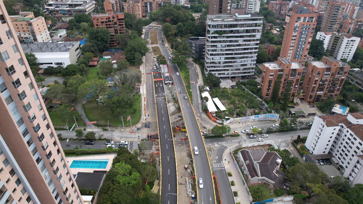 Habrá cierres parciales en la carrera 35 de El Poblado para finalizar labores de pavimentación en la obra de valorización de Los Parra