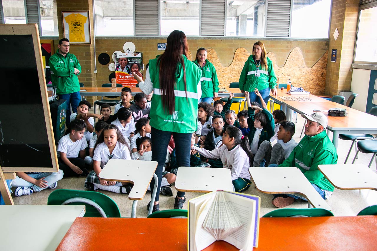 En la consolidación de Medellín como Ecociudad, más de 700 estudiantes han sido sensibilizados este año en buenas prácticas ambientales