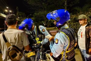 Megaoperativo contra piques en Medellín dejó 167 comparendos y 57 vehículos inmovilizados
