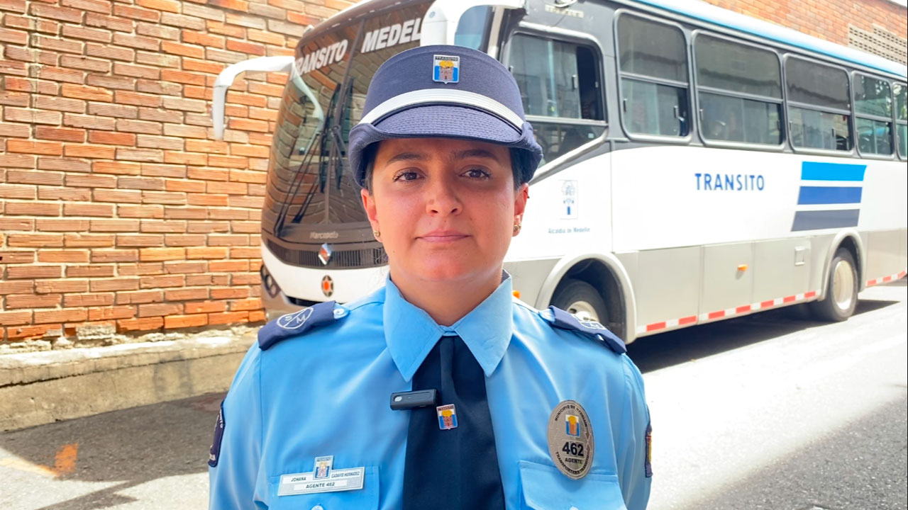 Agente de tránsito de Medellín