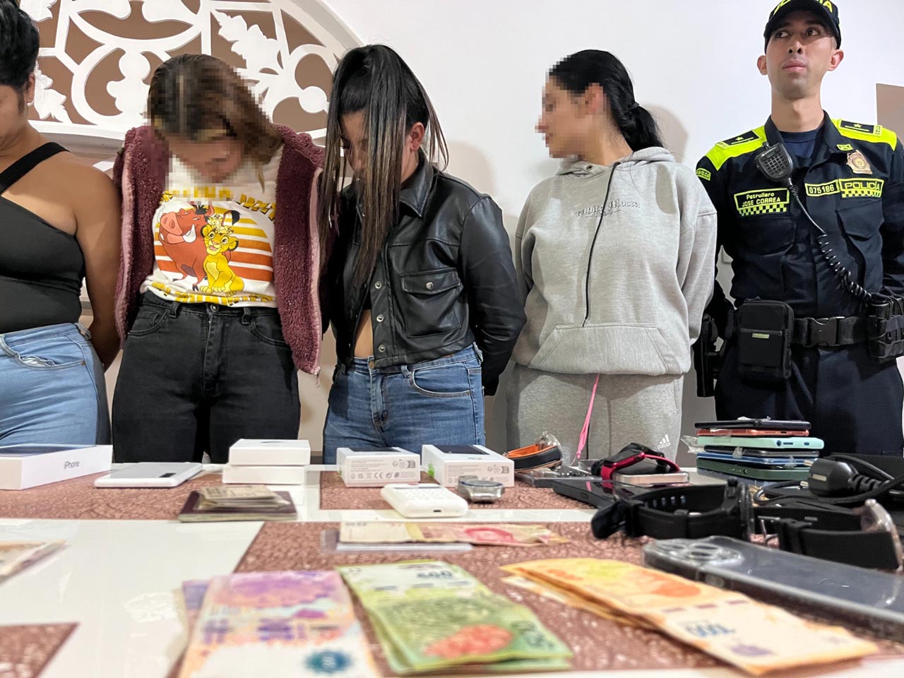 Golpe contra bandas dedicadas al hurto de extranjeros deja nueve capturas en Medellín