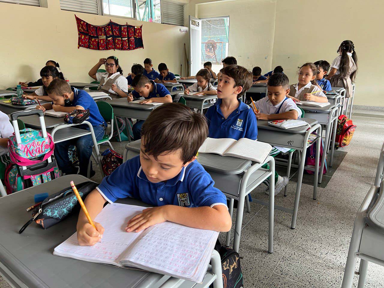 27 instituciones educativas oficiales de Medellín están certificadas en alta calidad por el ICONTEC
