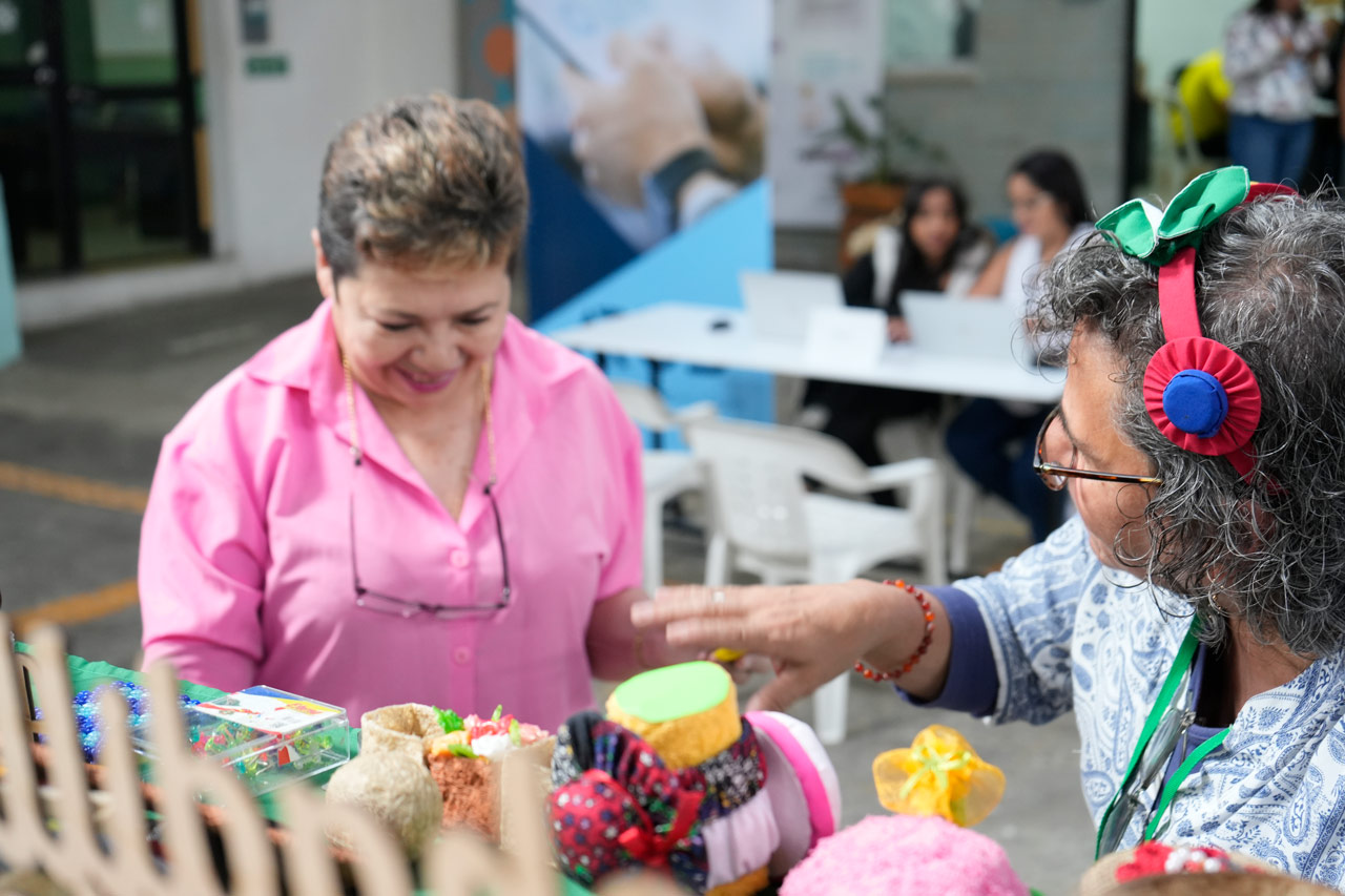 1.051 emprendedores de Medellín han sido acompañados a través de la Escuela para la Inclusión