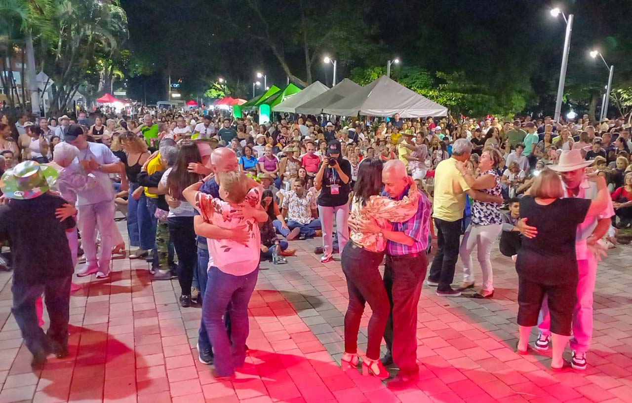 Festival del Tango y el Bolero en La Floresta