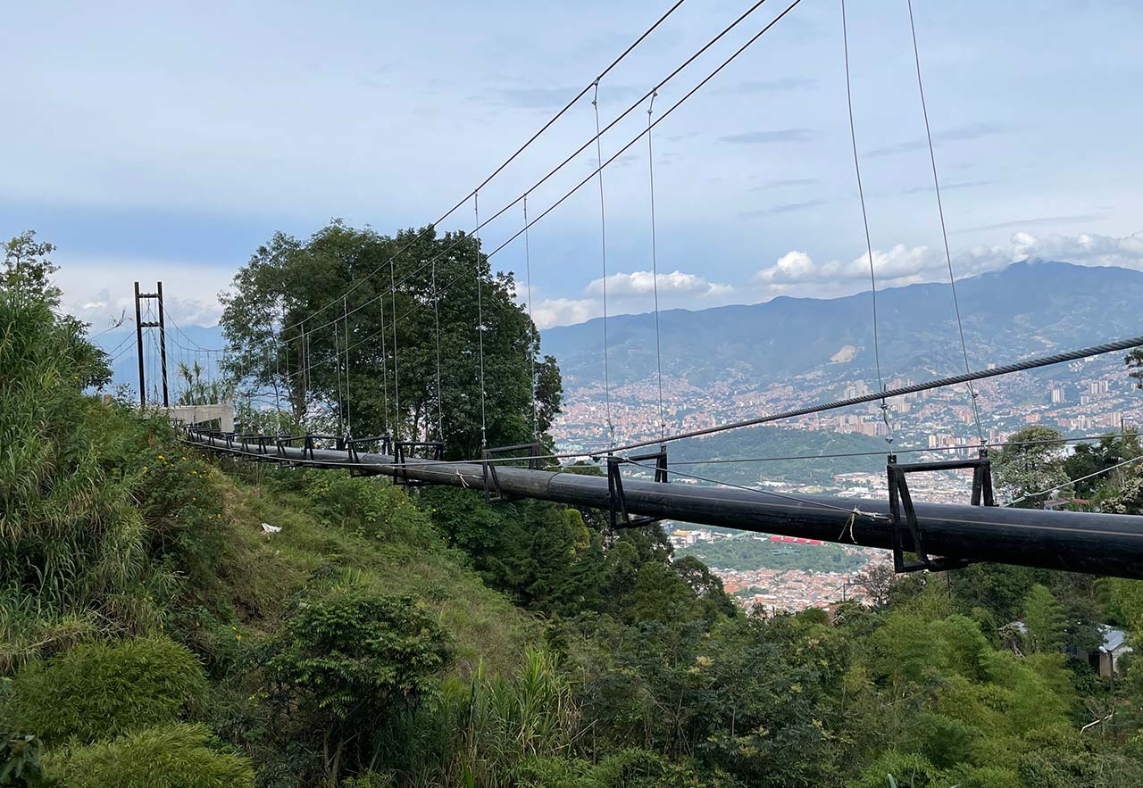 Alcantarillado aéreo de Medellín