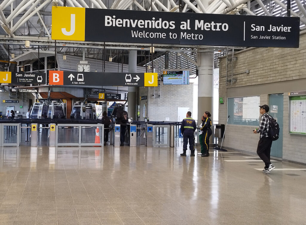 Estación San Javier del Metro