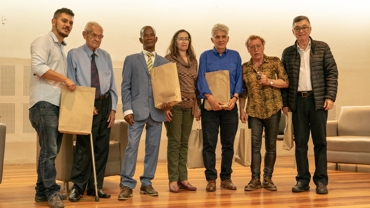 Siete ciudadanos recibieron reconocimiento por su trabajo en pro de la conservación del patrimonio inmaterial de Medellín