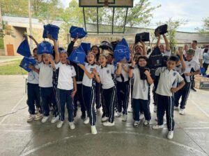 La Alcaldía de Medellín y la comunidad entregarán 4.000 kits escolares para alumnos de las instituciones educativas oficiales de Altavista