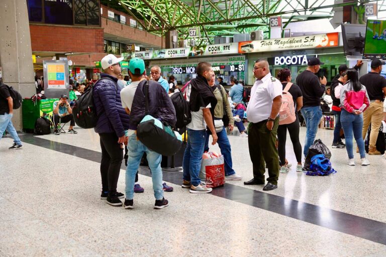 Con un estimativo de 800.000 viajeros, Terminales Medellín proyecta que este sea el mejor año en movimiento de pasajeros durante el receso escolar