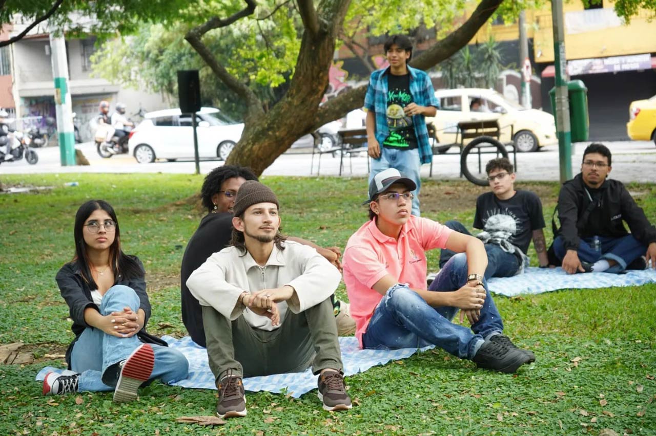 Más de 3.700 jóvenes de Medellín fortalecieron sus iniciativas colectivas con Clubes Juveniles en 2023