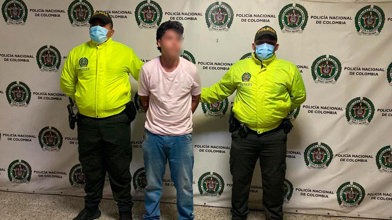 El alcalde de Medellín destacó la celeridad en la primera captura de uno de los delincuentes involucrados en hurto a una pareja en Villa Hermosa