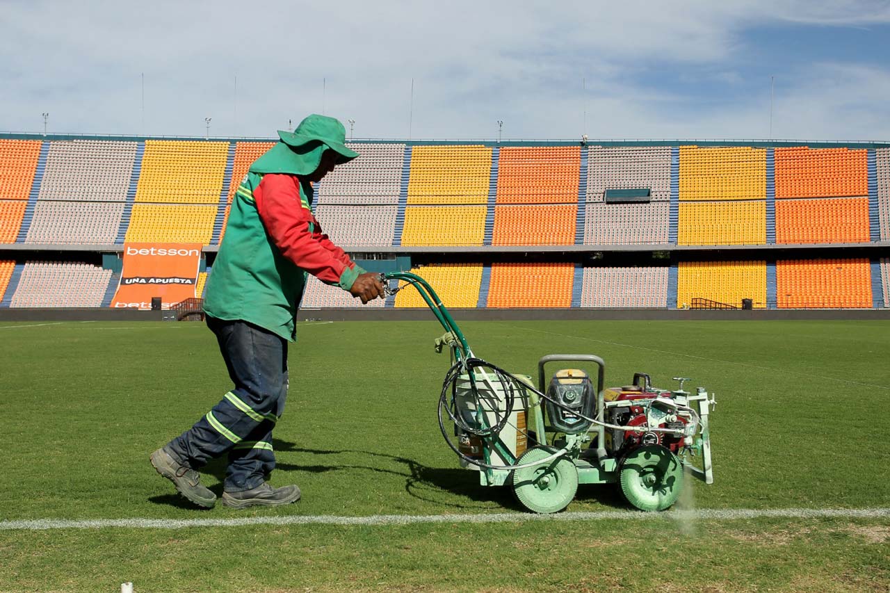 Finalizaron las labores de recuperación y tratamiento de la grama del estadio Atanasio Girardot