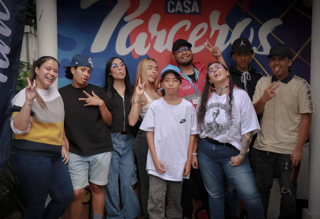 Imagen de jóvenes de Casa Parceros