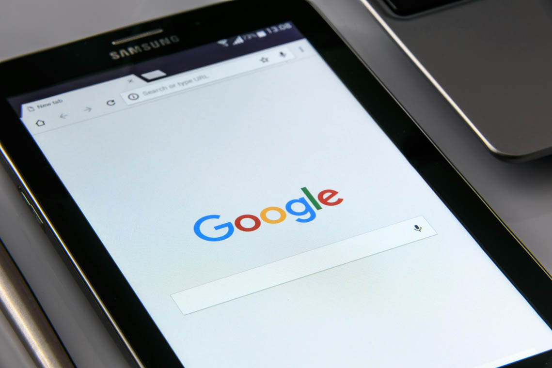Imagen de pantallazo de google en una tablet