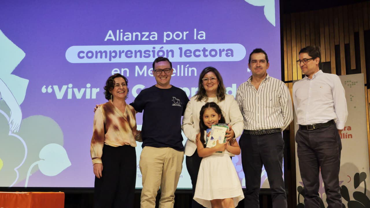Imagen lectura como herramienta de transformación social (4)