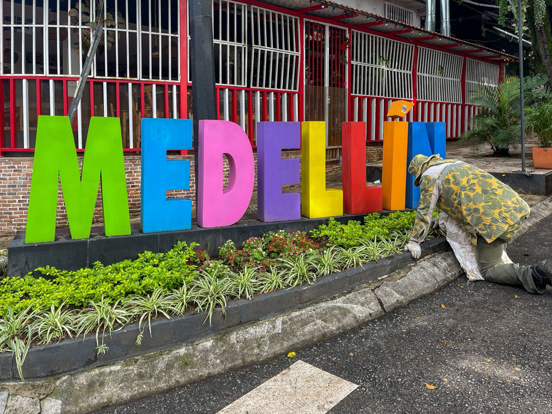 Medellín consolida la transformación de El Poblado Imagen La Alcaldía de Medellín consolida la transformación de El Poblado (2)