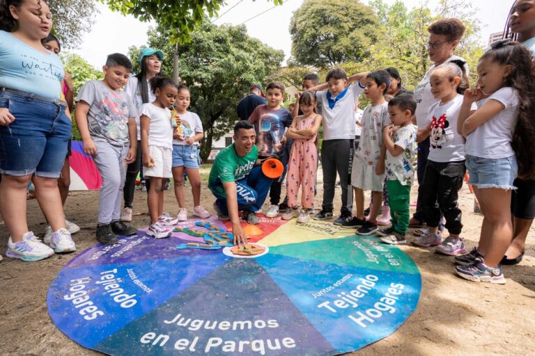 Imagen Juguemos en el Parque