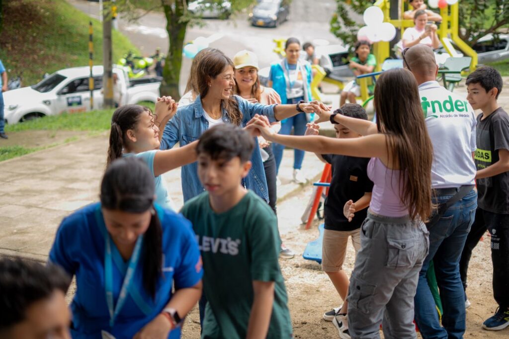 Imagen Juguemos en el parque