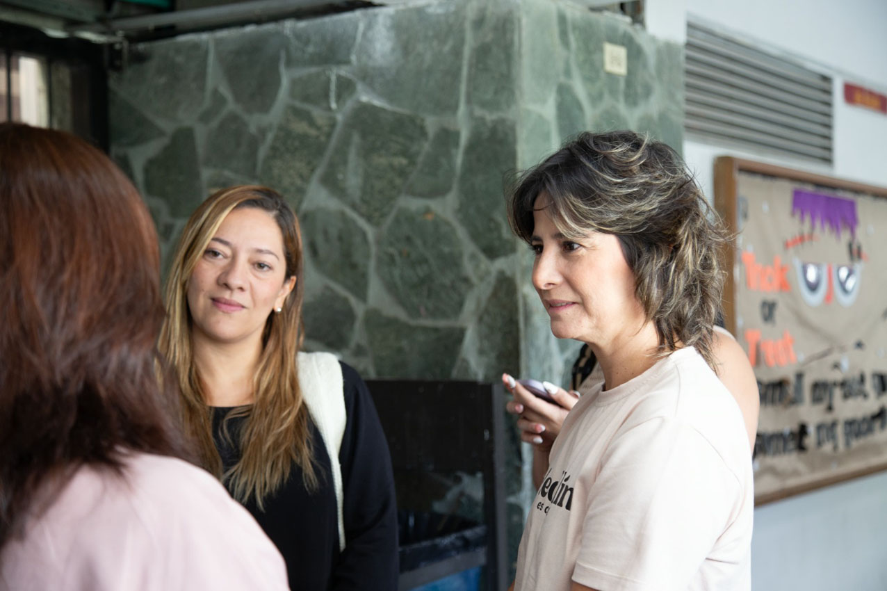 Mujeres de Medellín Imagen mujeres de Medellín podrán terminar sus estudios (2)