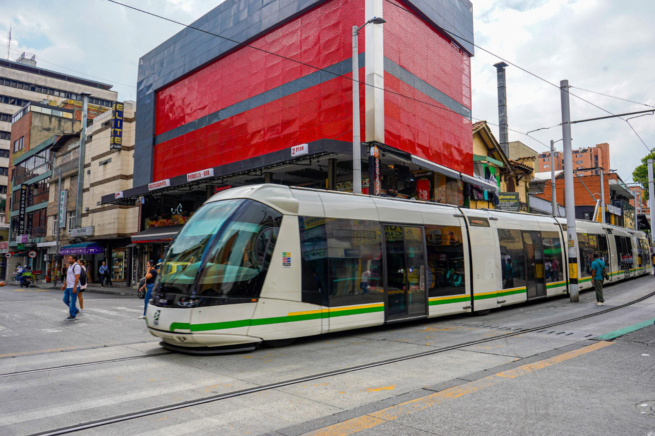 Imagen caminar de nuevo por el Centro de Medellín (1)