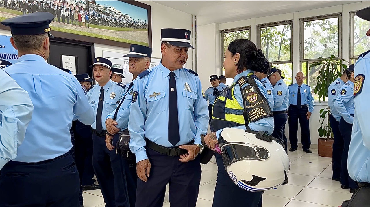 Catalina Mejía agente de tránsito Catalina Mejía agente de tránsito