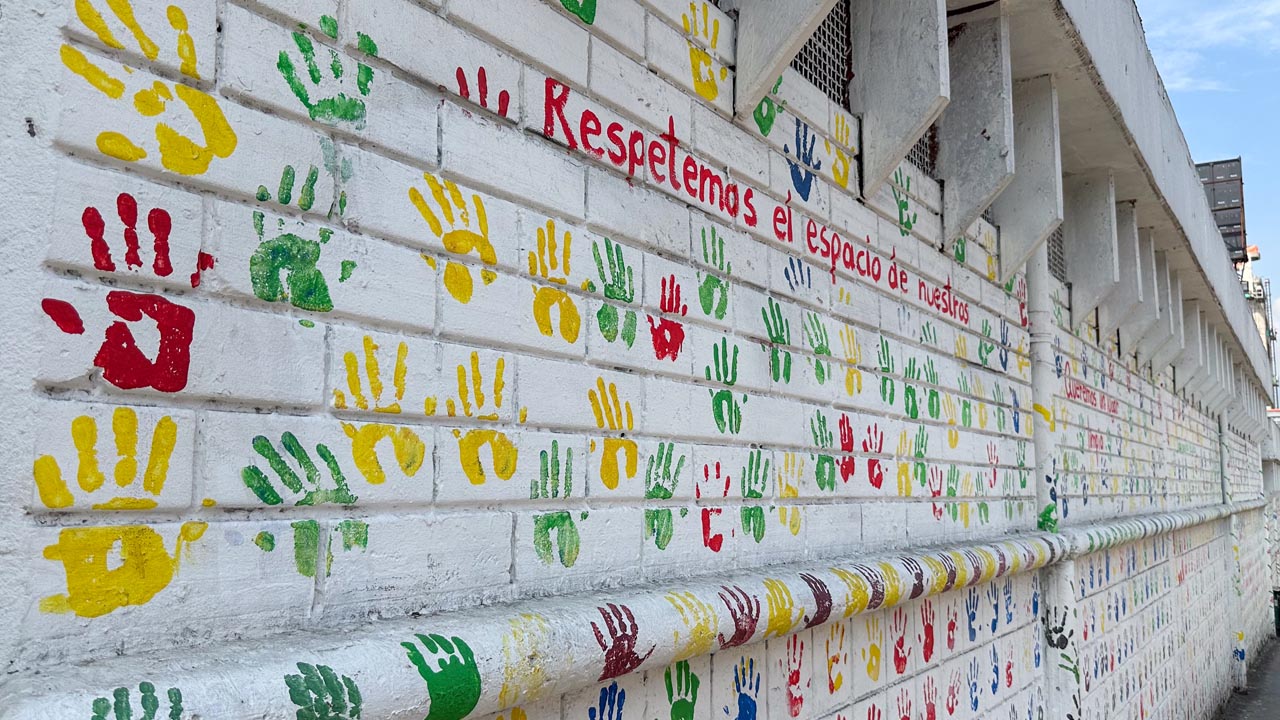 Mural en el INEM