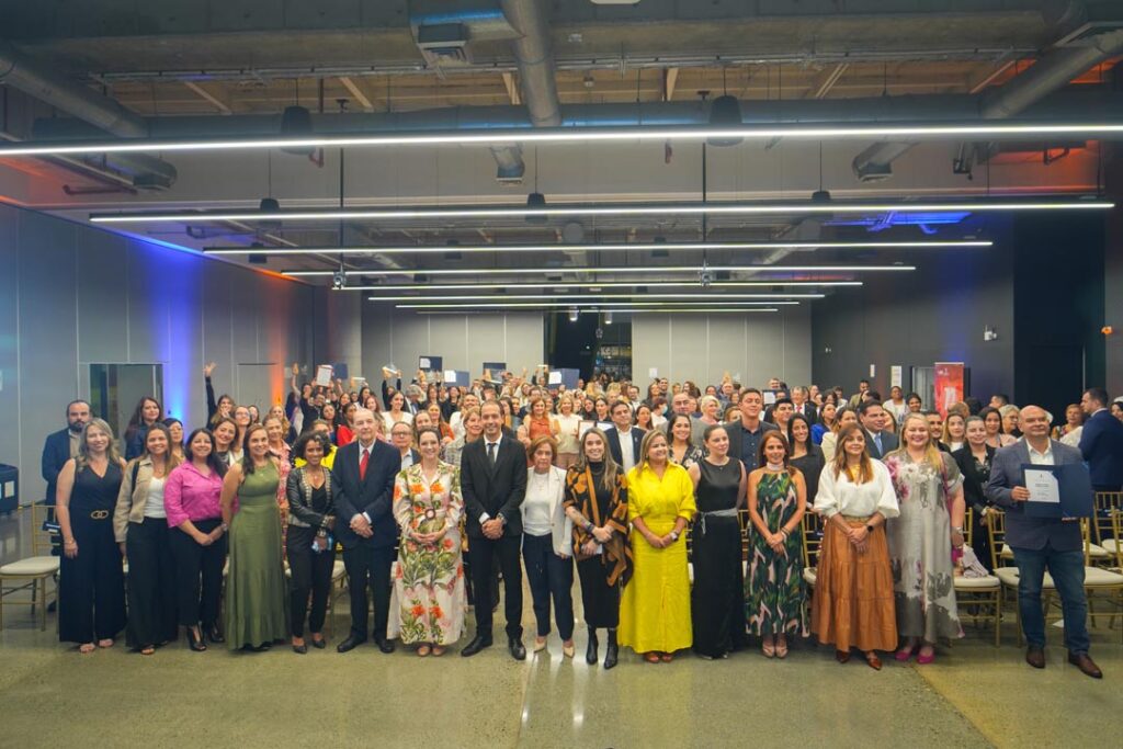 Imagen Galardones de Salud Experiencias que transforman vidas (1)