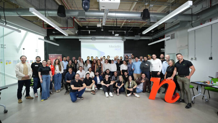 Imagen de participantes del programa Medellín Next 2026 en Ruta N
