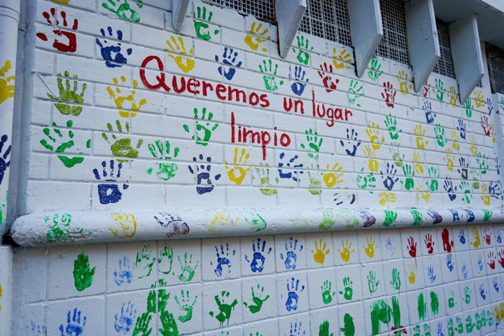 Mural en el INEM