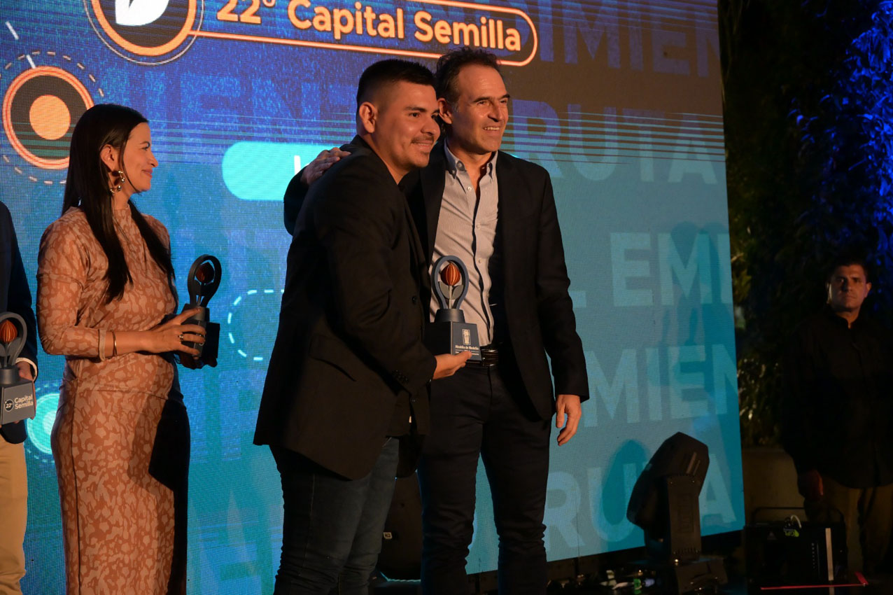 Imagen Emprendedor sordo triunfa en StartCo con premio tecnológico (4)