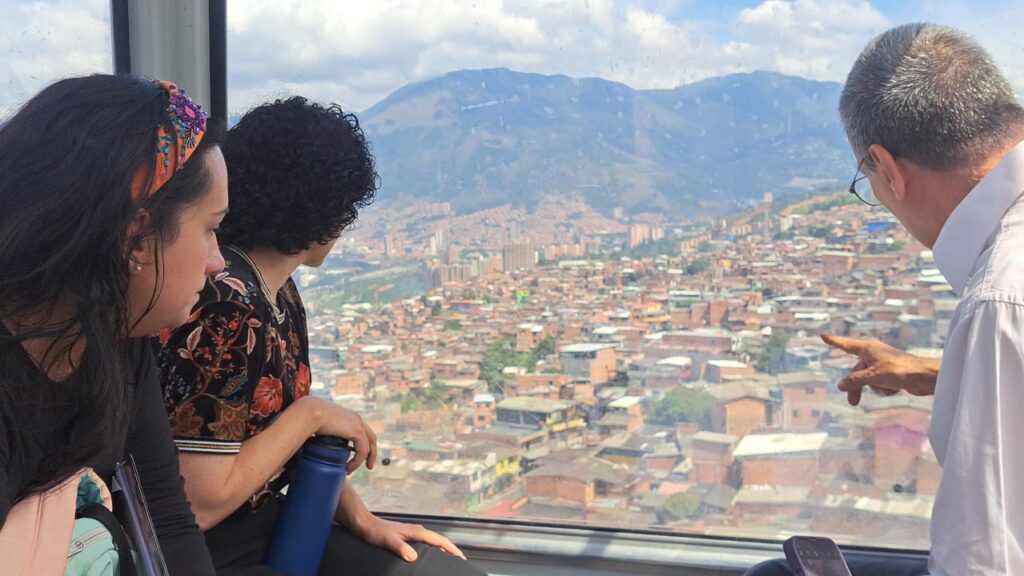 Imagen Medellín ordena su crecimiento para reducir riesgos foto 3