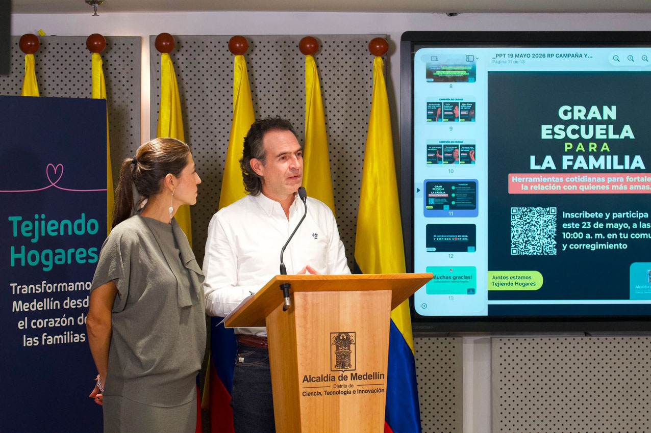 Alcalde de Medellín Federico Gutiérrezs y primera dama Margarita Gómez Imagen Alcalde de Medellín Federico Gutiérrezs y primera dama Margarita Gómez(1)