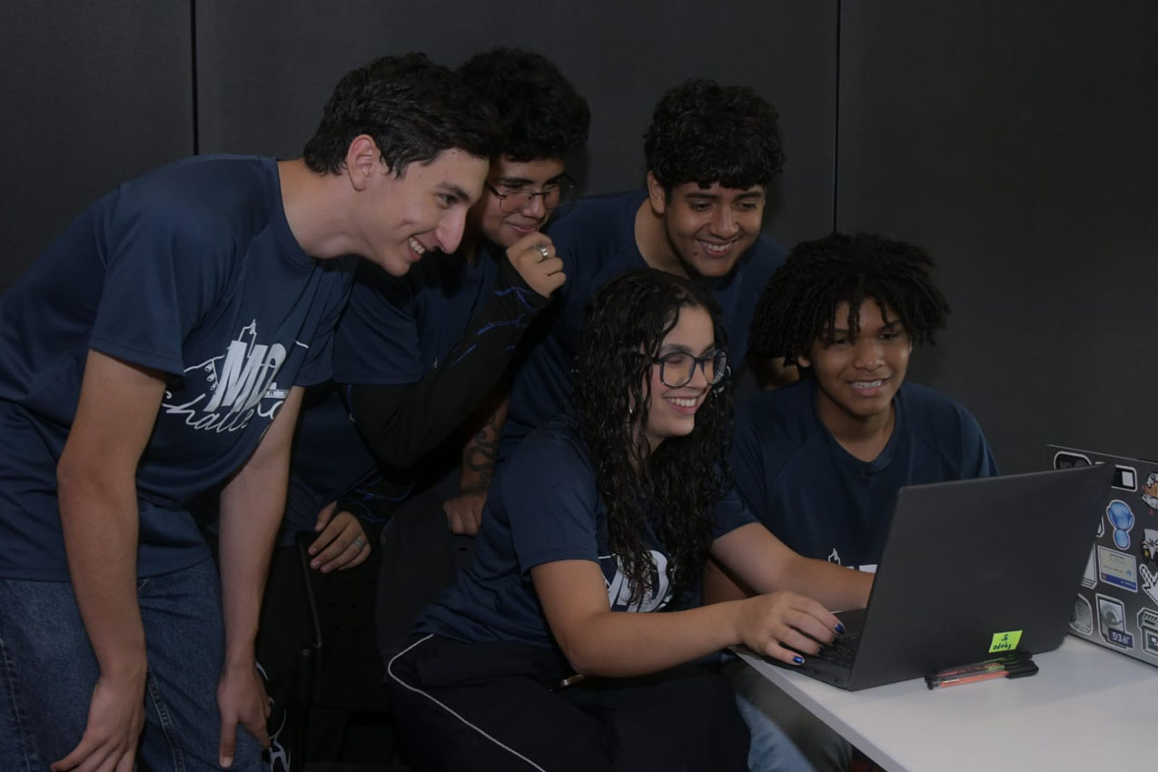 Imagen Experiencia Reto, estudiantes (3)