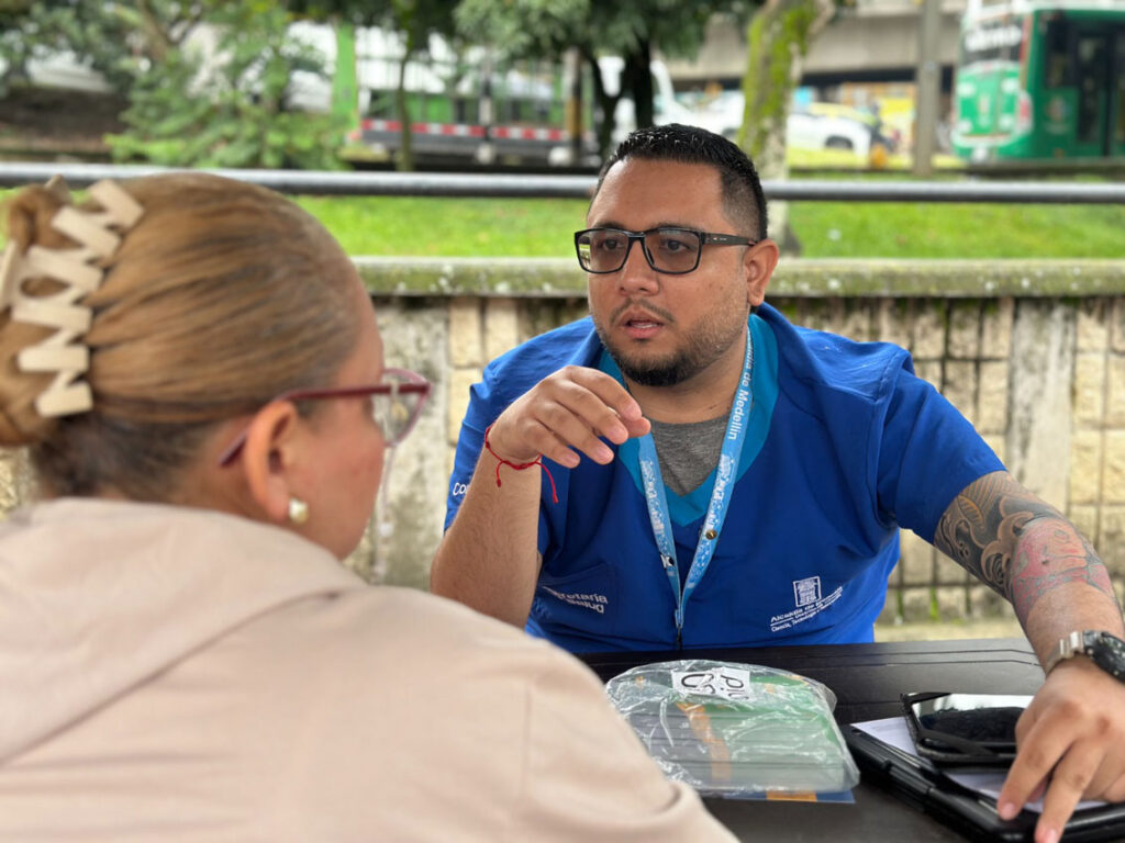 Imagen acompañamiento en salud mental con Escuchaderos (2)