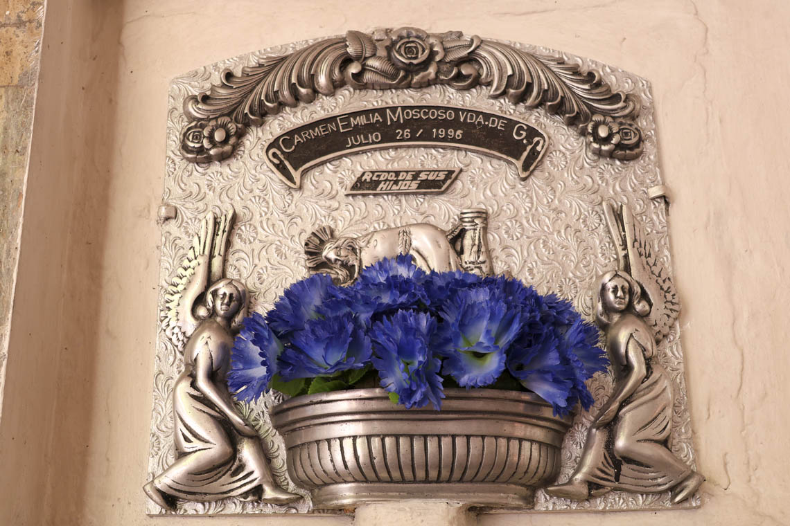 Imagen de placa bóveda del Museo Cementerio San Pedro 3