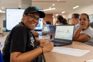 Imagen de una mujer sonriente
