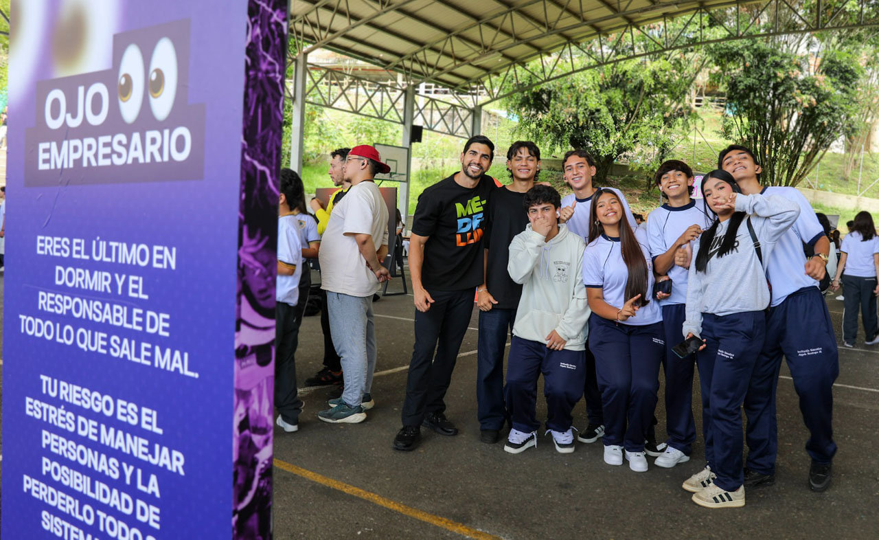 Estudiantes recibirán orientación para definir su siguiente paso luego de culminar el colegio Imagen estudiantes recibirán orientación para definir su siguiente paso luego de culminar el colegio (1)