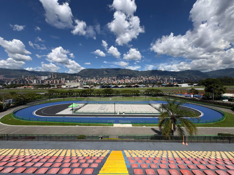 Imagen panorámica de pista de patinaje
