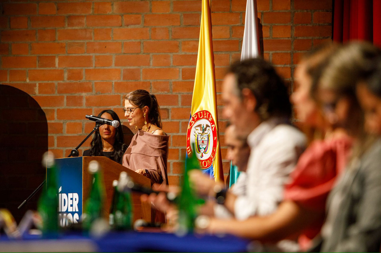 Imagen posesión de representantes estudiantiles (3)