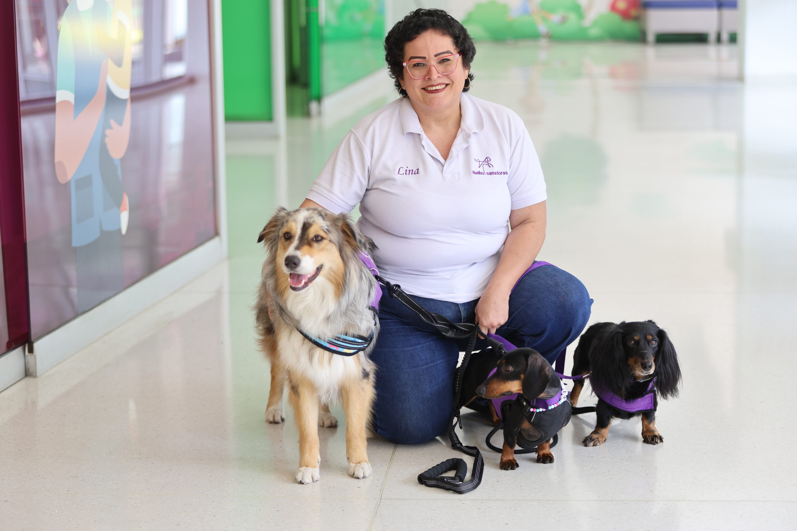 Visita de perros a hospital Infantil (58)