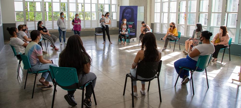 La Alcaldía de Medellín ofrece atención en salud sexual y reproductiva para mujeres migrantes 