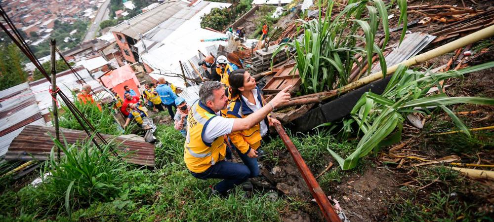 Bomberos Medellín ha atendido 116 emergencias relacionadas con la primera temporada de lluvias del año